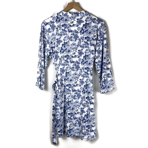 Laura Ashley Shortie Wrap Robe - Iconic Blue/White Floral China Print, Size Med - Picture 2 of 7